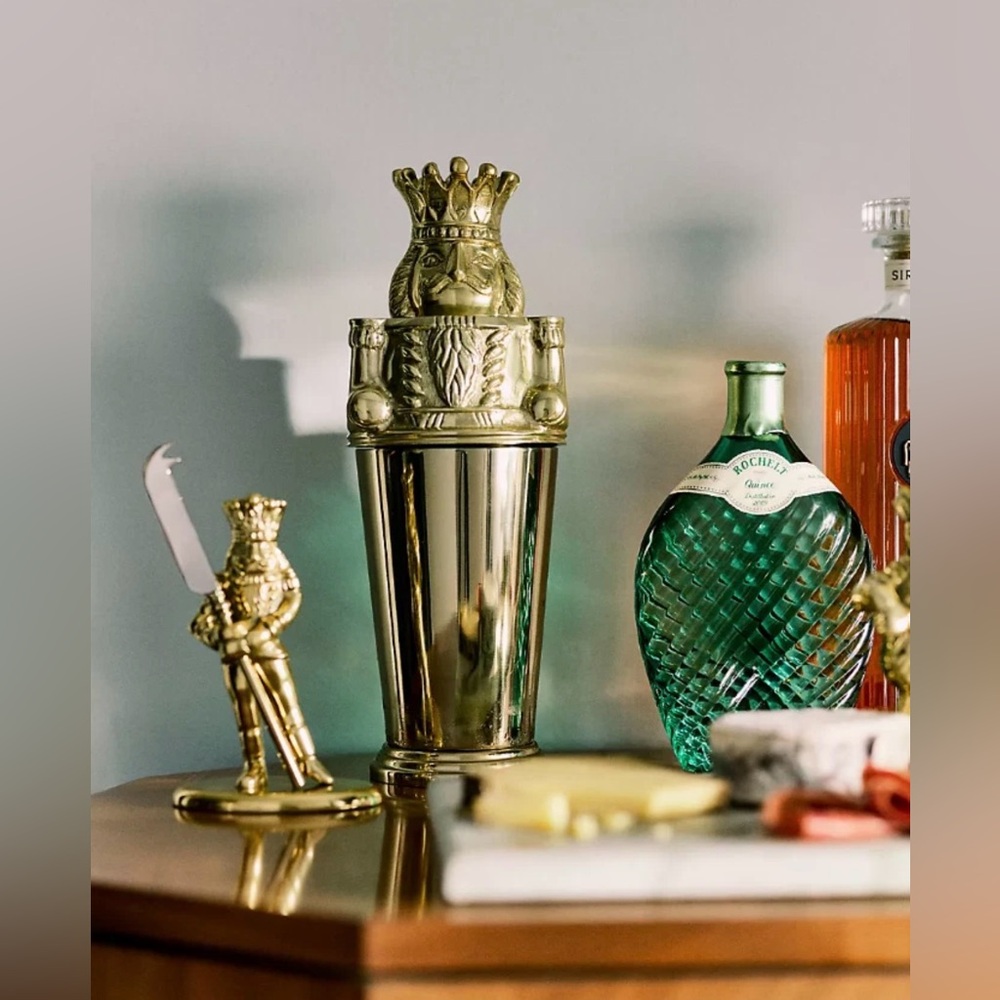 Anthropologie Nutcracker Cocktail Shaker New York City Ballet Gold Barware 28 oz - Picture 5 of 6